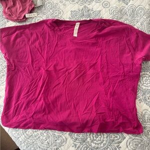 Lululemon cates tee